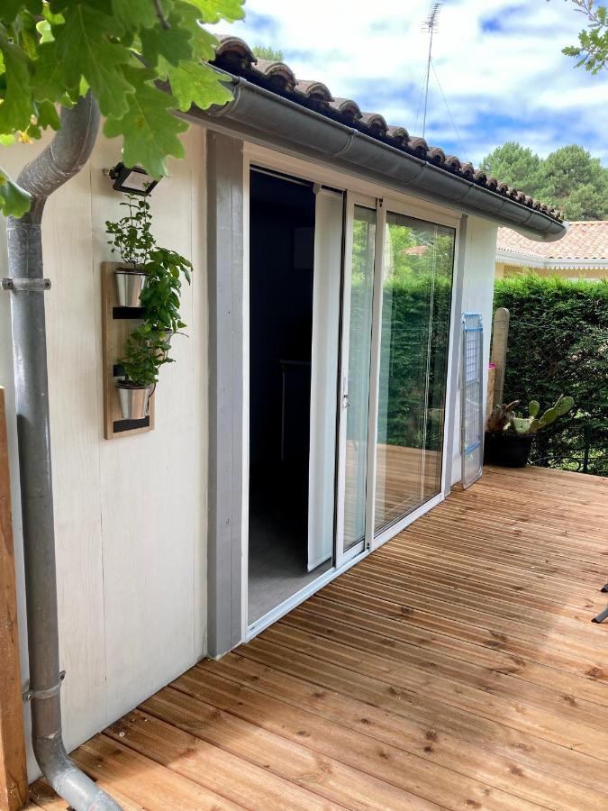 Charmant Chalet Avec Une Grande Terrasse Au Pyla La Teste-de-Buch Exterior foto